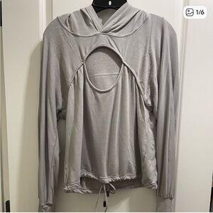 Medium P’tula Cropped Hoodie